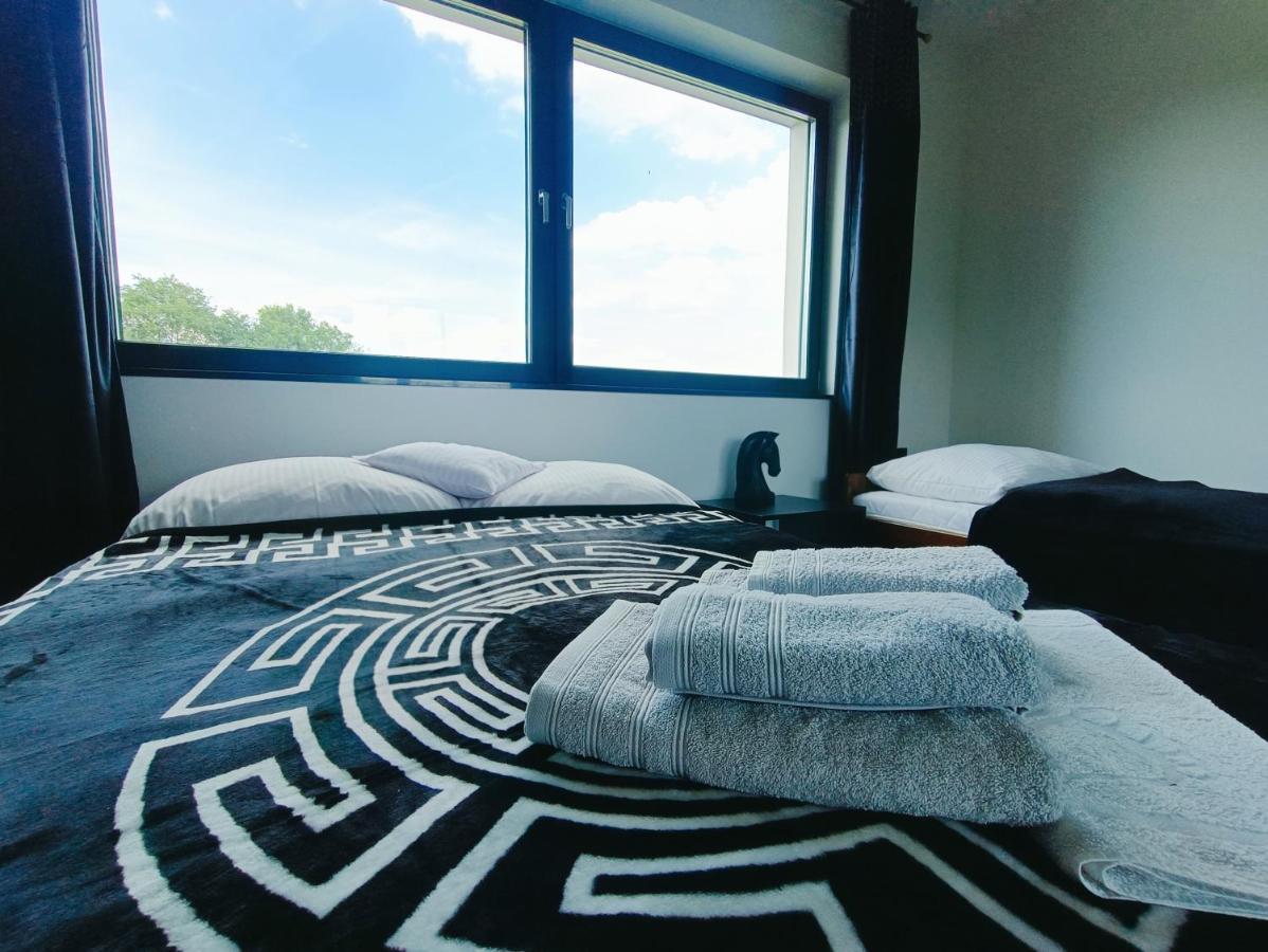 Modern Rancho - Apartamenty Nad Rzeka, Przy Stadninie Koni Kruszyna  Esterno foto