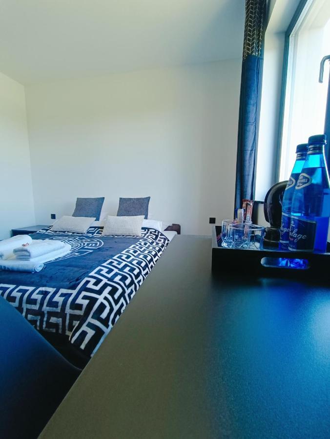 Modern Rancho - Apartamenty Nad Rzeka, Przy Stadninie Koni Kruszyna  Esterno foto